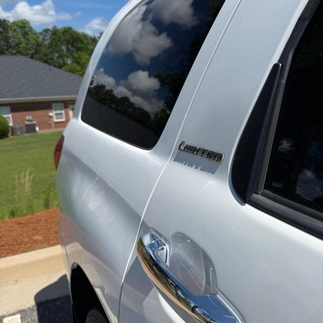 Toyota Sequoia  2012