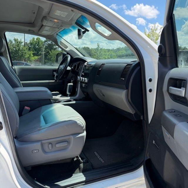 Toyota Sequoia  2012