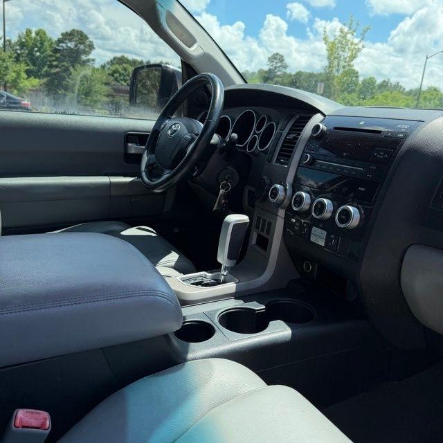 Toyota Sequoia  2012