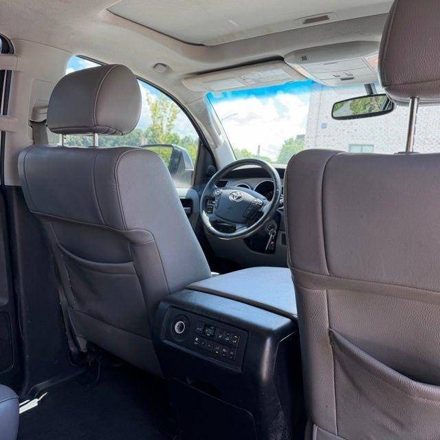 Toyota Sequoia  2012
