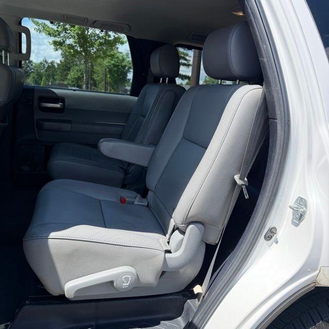 Toyota Sequoia  2012