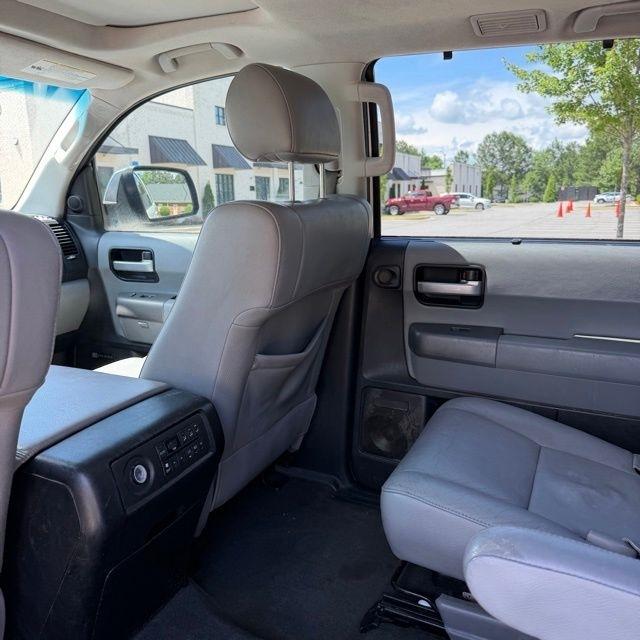 Toyota Sequoia  2012