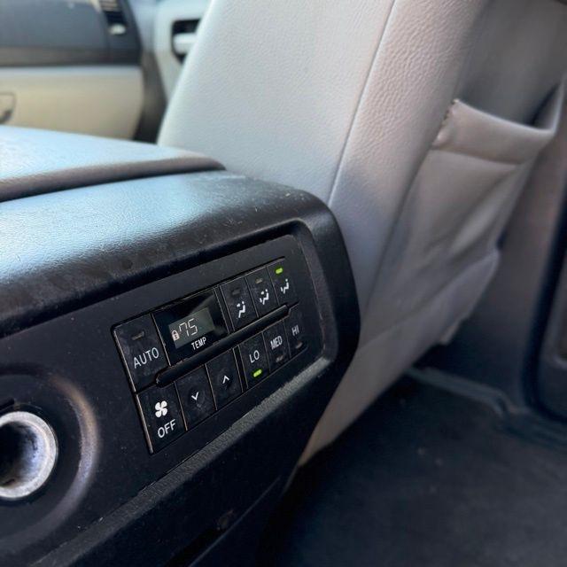 Toyota Sequoia  2012
