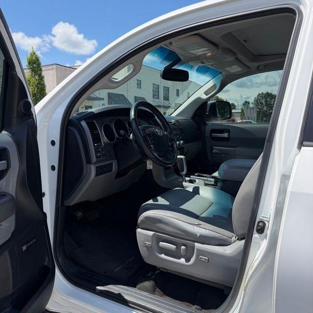 Toyota Sequoia  2012