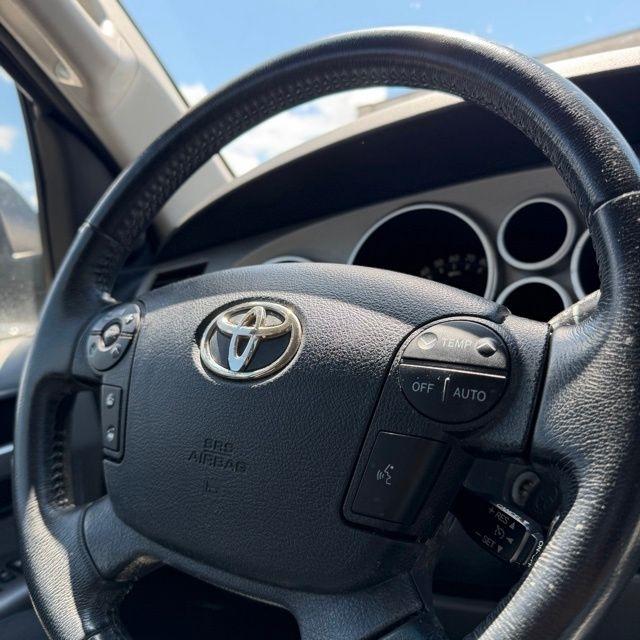 Toyota Sequoia  2012