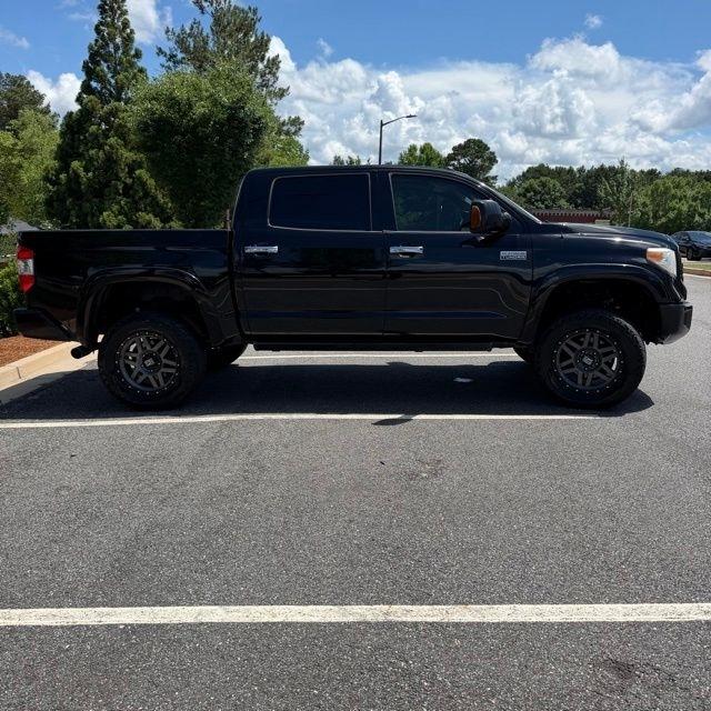 Toyota Tundra  2016
