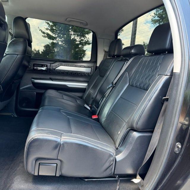Toyota Tundra  2016