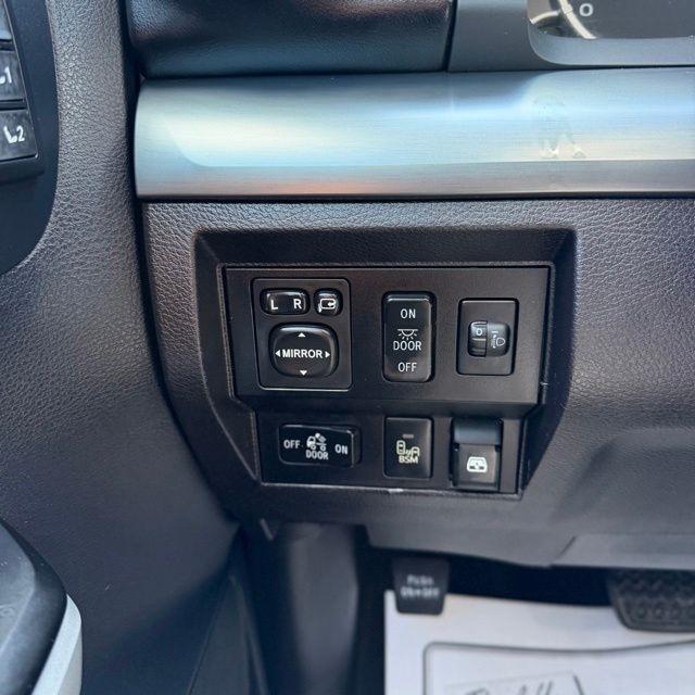 Toyota Tundra  2016