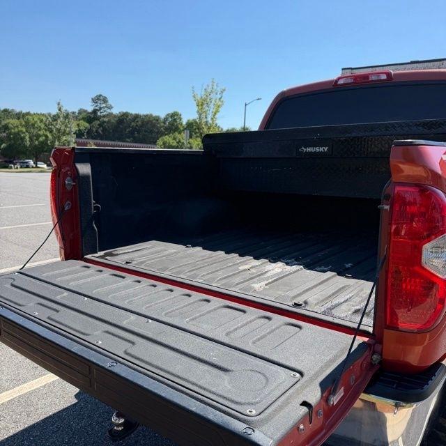 Toyota Tundra  2016