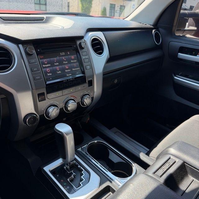 Toyota Tundra  2016