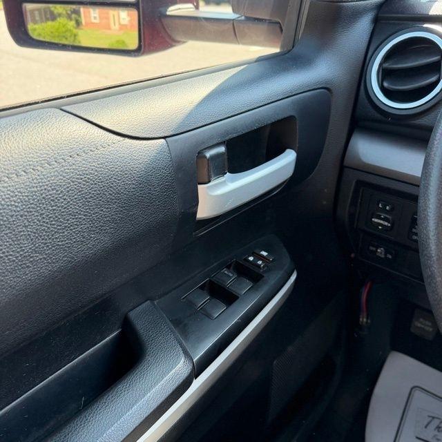 Toyota Tundra  2016