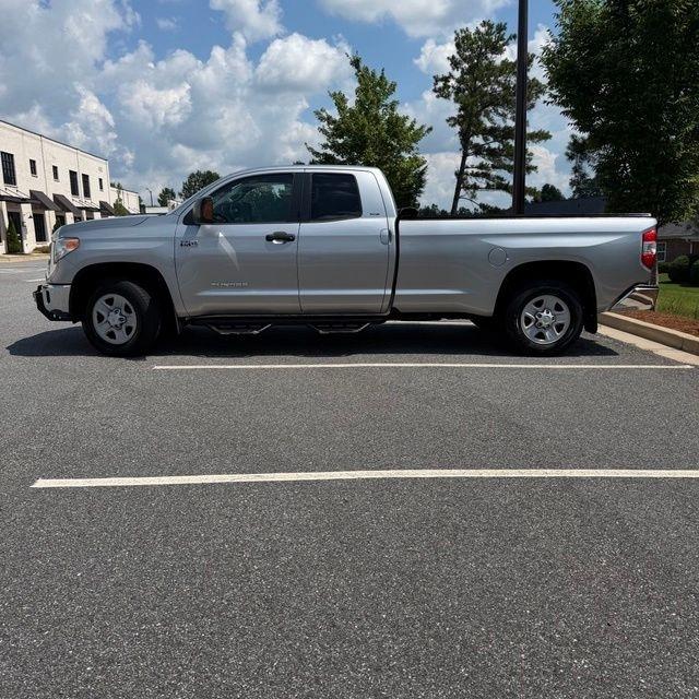 Toyota Tundra  2014