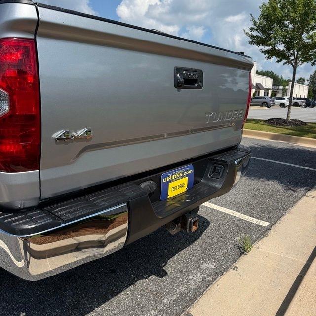 Toyota Tundra  2014