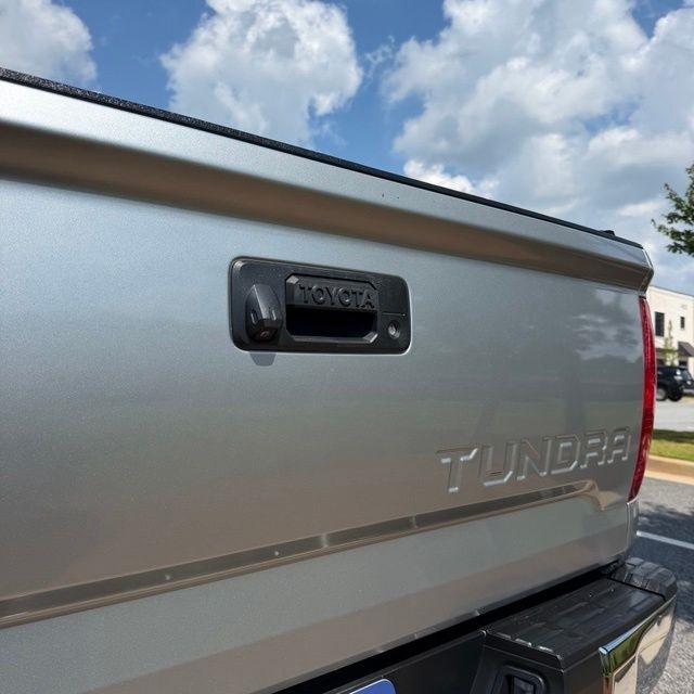 Toyota Tundra  2014