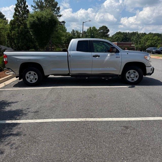 Toyota Tundra  2014
