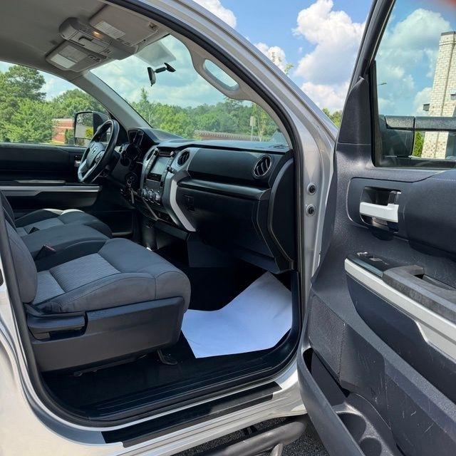 Toyota Tundra  2014