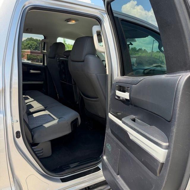 Toyota Tundra  2014