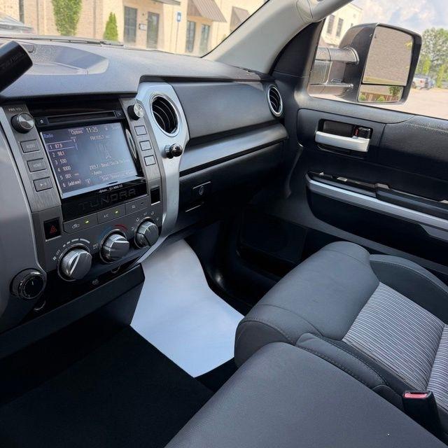 Toyota Tundra  2014
