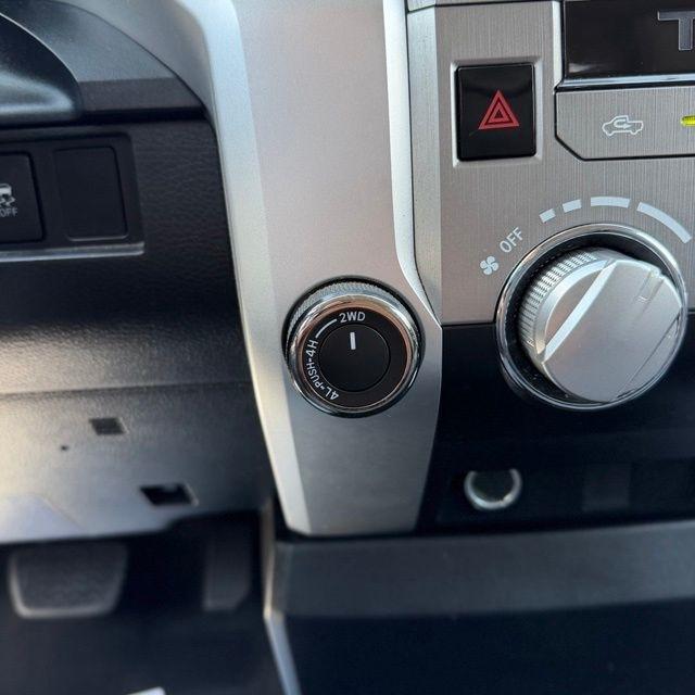 Toyota Tundra  2014