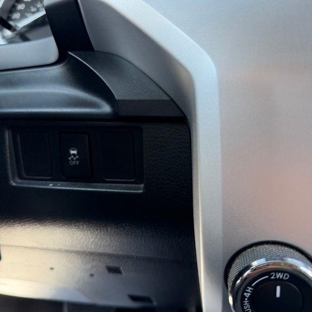 Toyota Tundra  2014