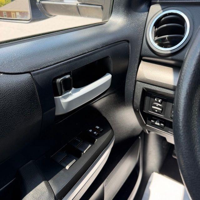 Toyota Tundra  2014