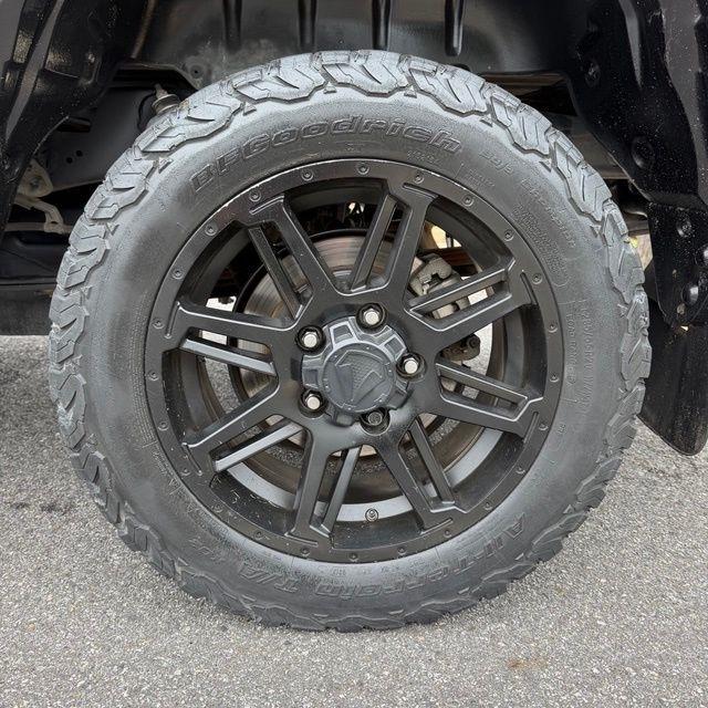 Toyota Tundra  2017