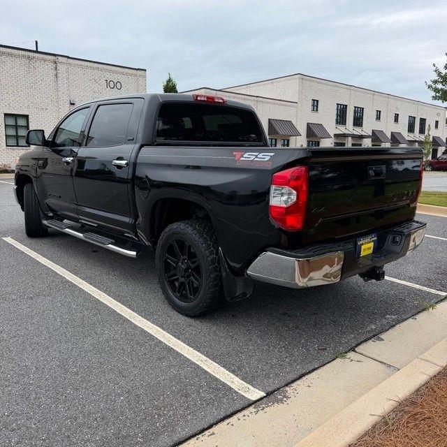 Toyota Tundra  2017
