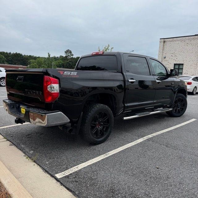 Toyota Tundra  2017