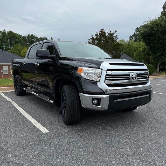 Toyota Tundra  2017