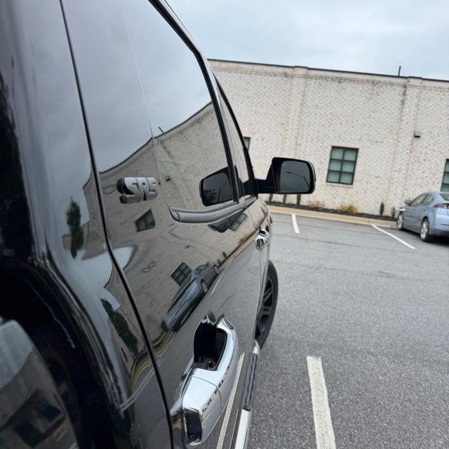 Toyota Tundra  2017
