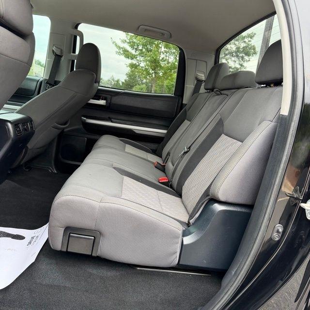 Toyota Tundra  2017