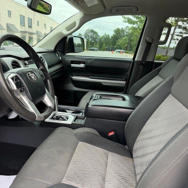 Toyota Tundra  2017