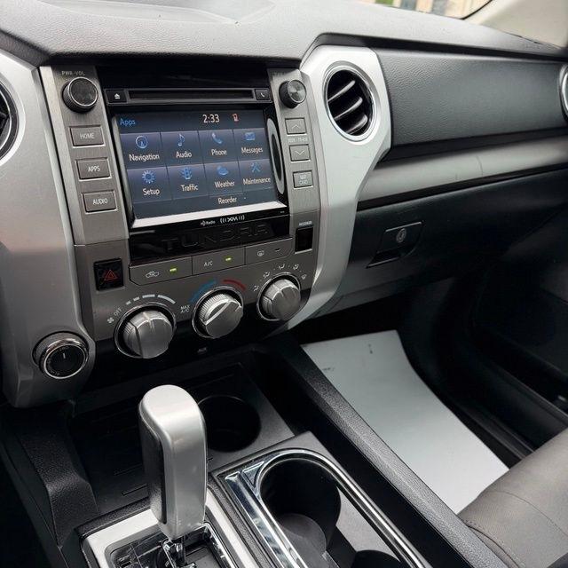 Toyota Tundra  2017
