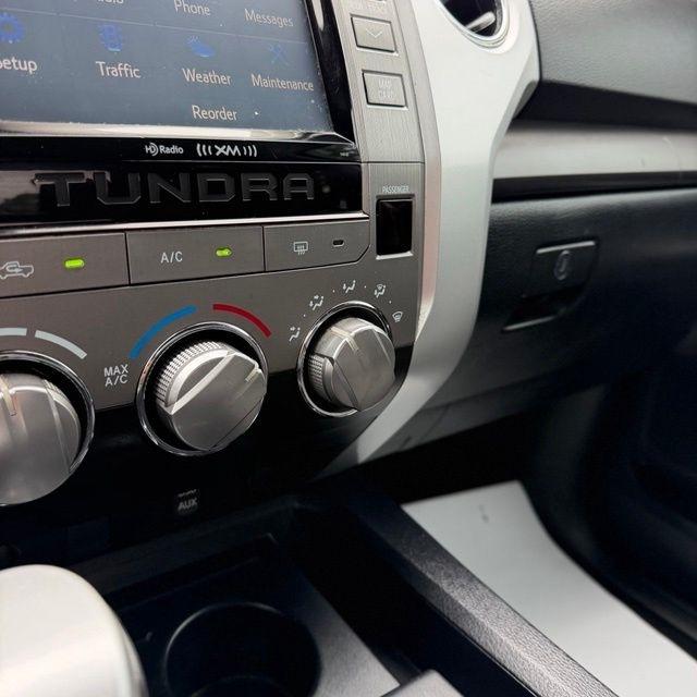 Toyota Tundra  2017