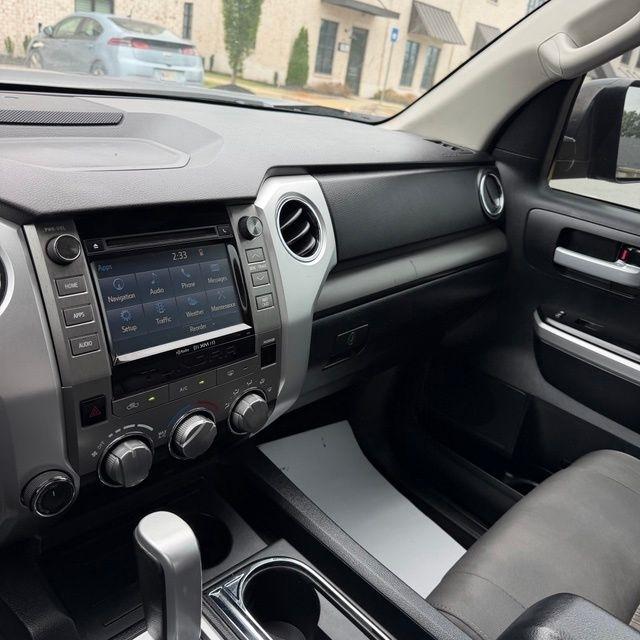 Toyota Tundra  2017