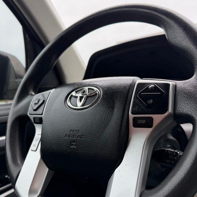 Toyota Tundra  2017
