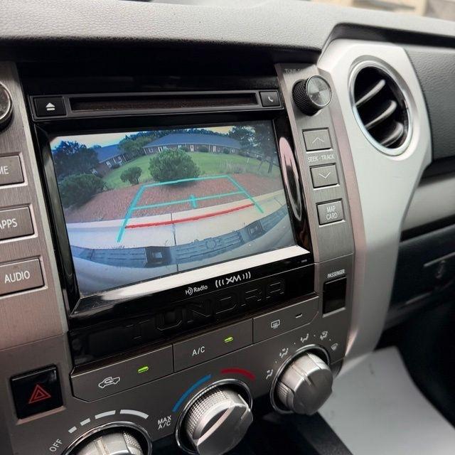 Toyota Tundra  2017