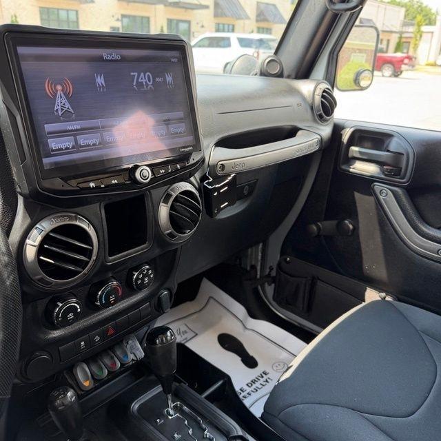 Jeep Wrangler  2014