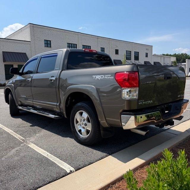 Toyota Tundra  2011