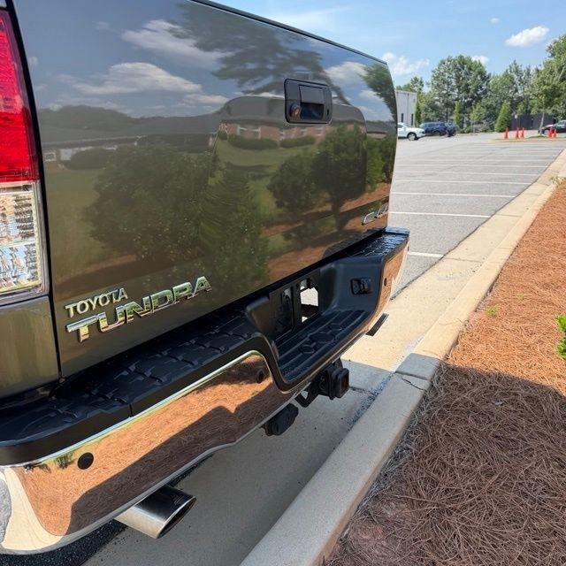 Toyota Tundra  2011