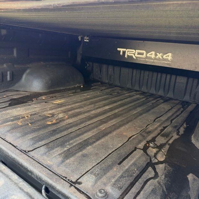 Toyota Tundra  2011