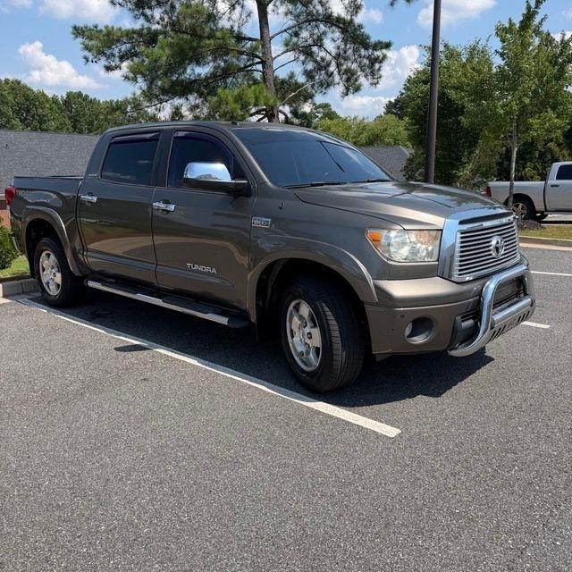 Toyota Tundra  2011