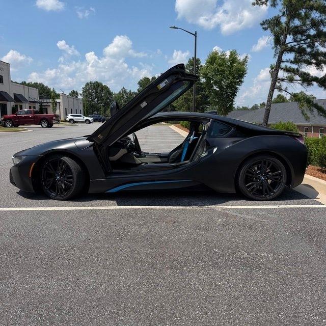 BMW i8  2016