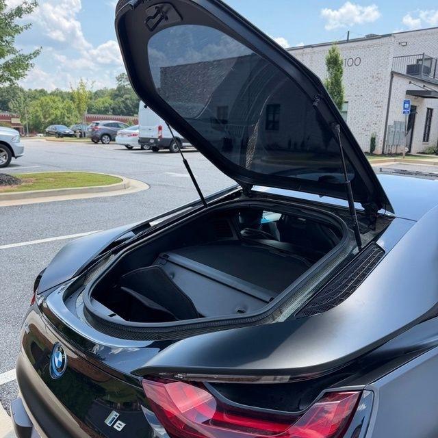 BMW i8  2016