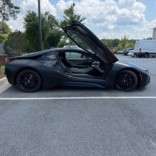 BMW i8  2016