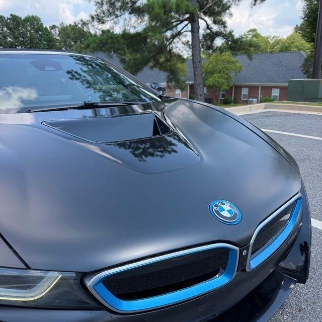BMW i8  2016