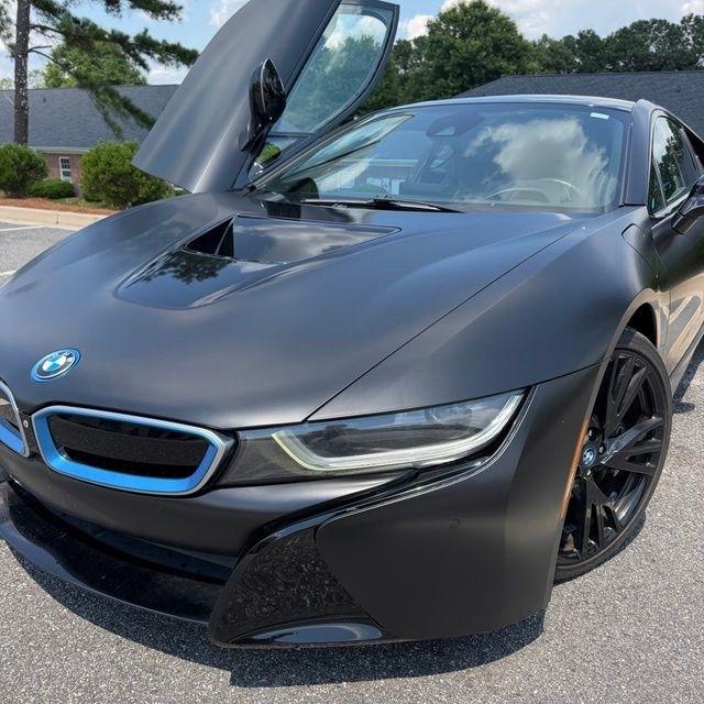 BMW i8  2016