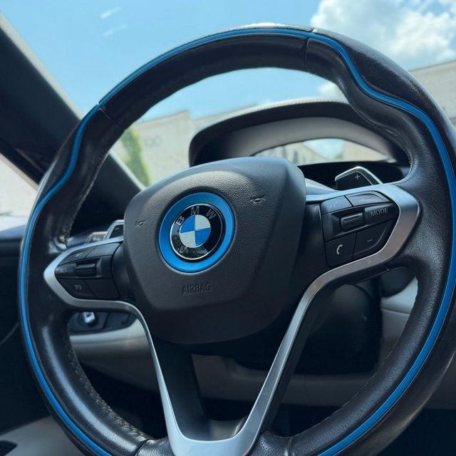BMW i8  2016