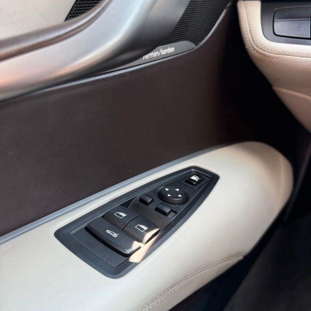 BMW i8  2016
