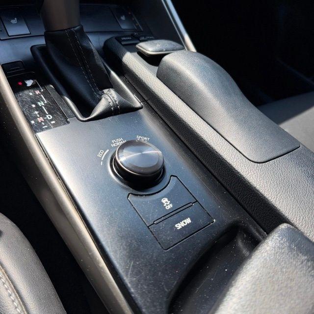 Lexus IS  2014